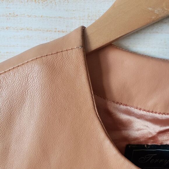 Vintage Jerry Lewis Leather Cropped Round Neck Button Front Jacket Women's Small - Picture 10 of 16